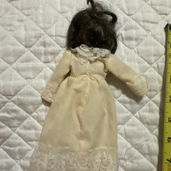 Small porcelain doll 8 Inch - Picture 6 of 8